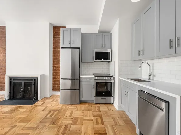 151 W 80th St APT 2F, New York, NY 10024