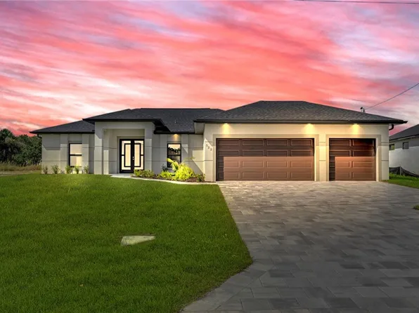 522 NE 5th Place Cpe, Coral, FL 33909