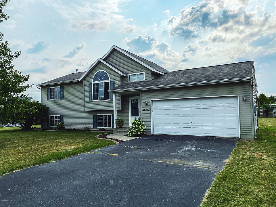1st image of 16472 Antler Dr NE