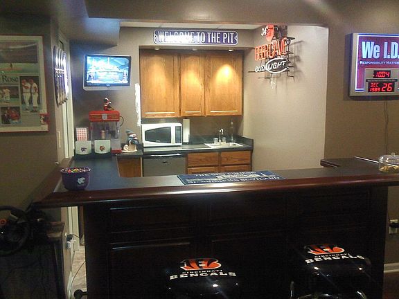 3rd image of 3327 Harwinton Ln