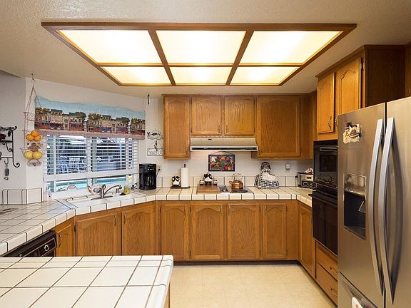 3rd image of 113 Winterstein Dr