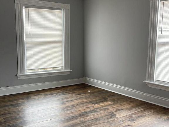 4th image of 501 Stuart St Unit 1
