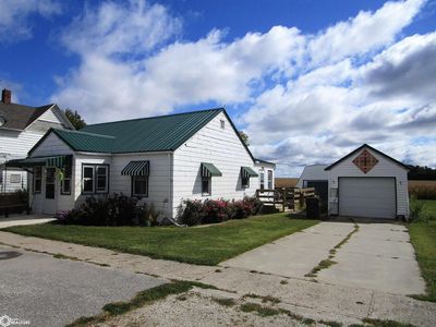 306 East St, Buckeye, IA, 50006