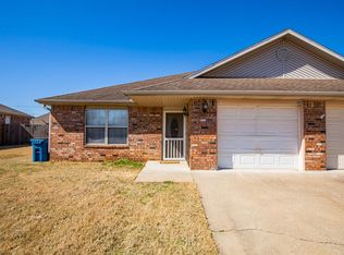 303-1 NW Abbey Pl, Bentonville, AR 72712