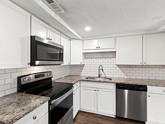 2nd image of 23 Patriot Cir