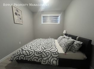 5740 Kootook Way SW, Edmonton, AB T6W 4V9