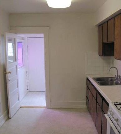 Kitchen/Service Porch