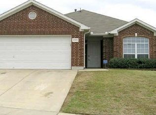 4902 Bayberry Dr, Arlington, TX 76017