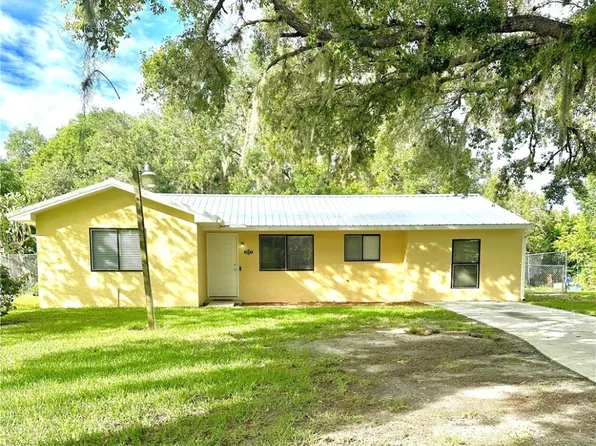 4043 N Edgewater Cir, Labelle, FL 33935