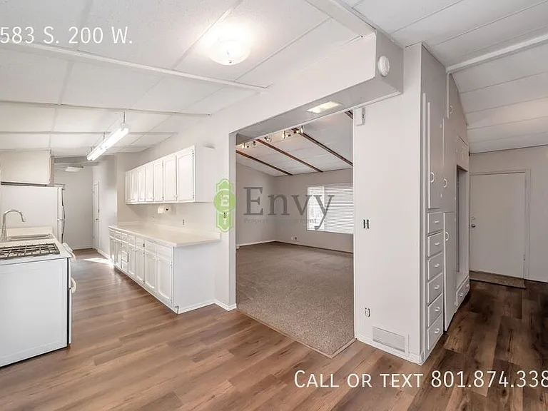 2583 S 200 W — Photo 4