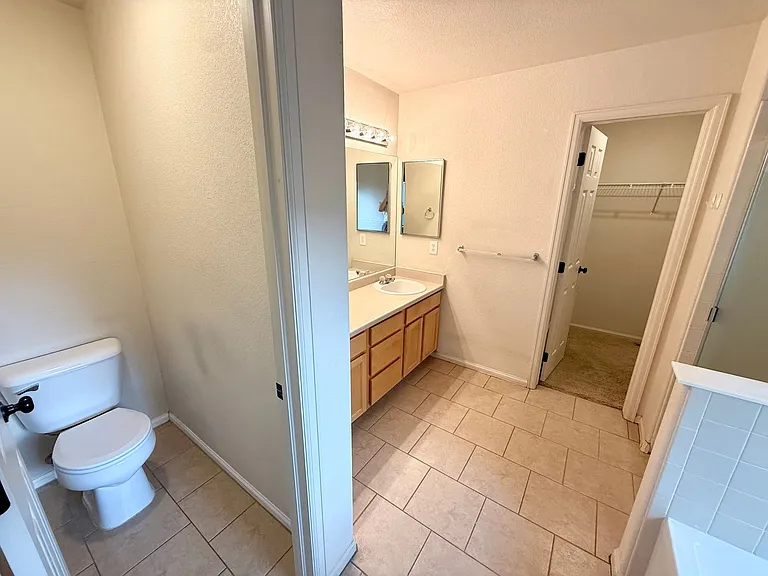 2045 Prairie Hill Dr — Photo 25