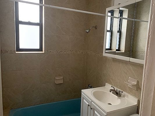 4th image of 48-26 41st St #1F