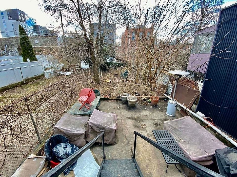 1st image of 168 17th St #1F