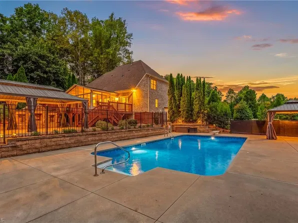 7479 Fox Chase Dr, Trinity, NC 27370