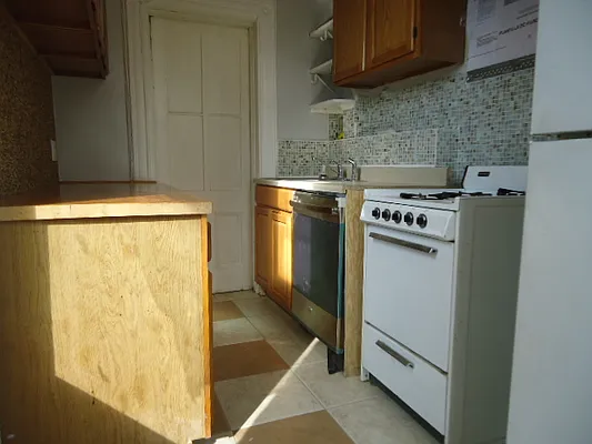 Rented by Hakeem Shahid, LREB | media 18