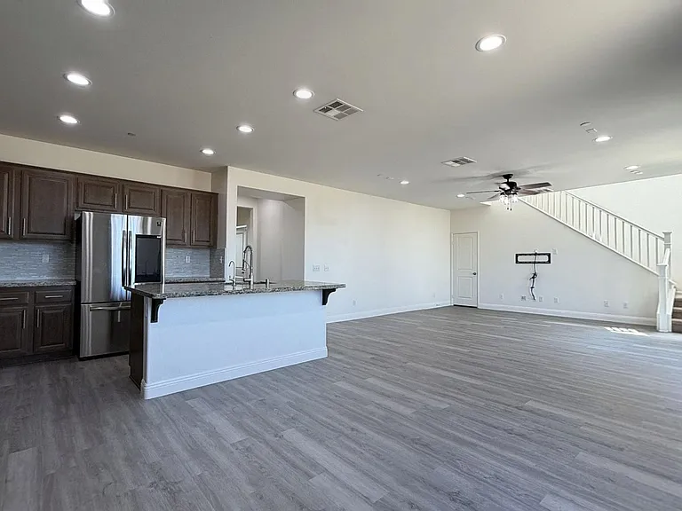 1317 Alpine Ave — Photo 6