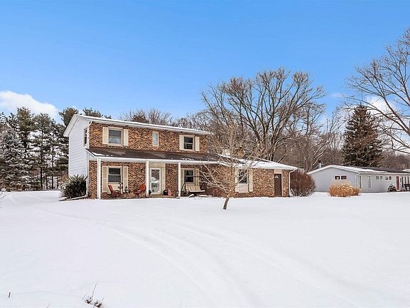 2nd image of 22897 Elm Dr