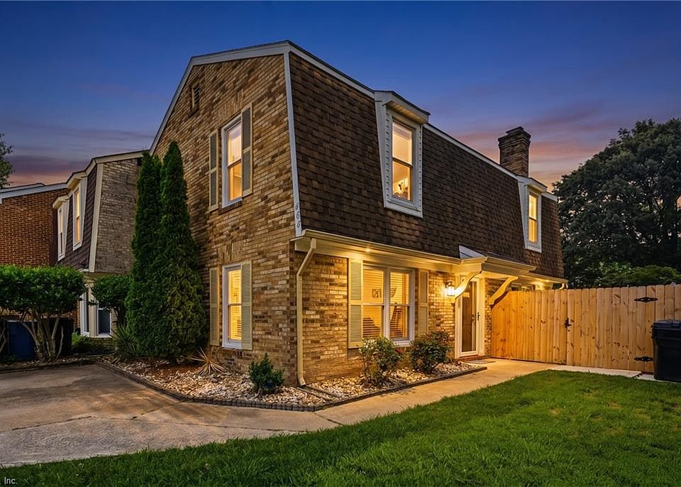 1st image of 406 Cadbury Cir
