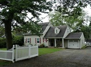 330 E Cedar St, Livingston, NJ 07039