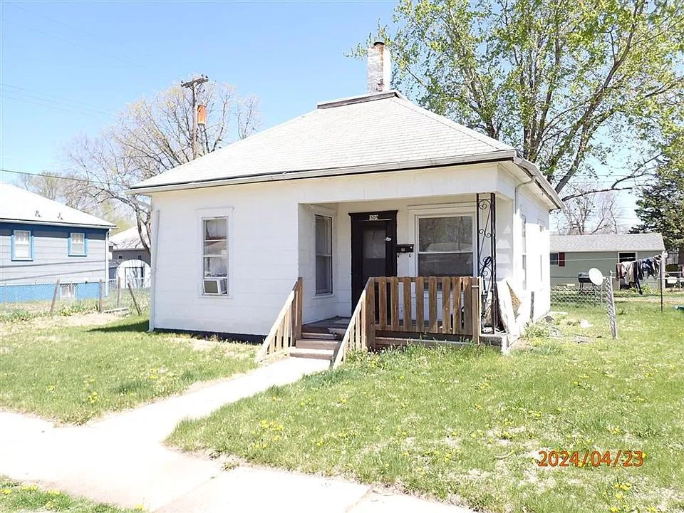 1109 N Cedar St