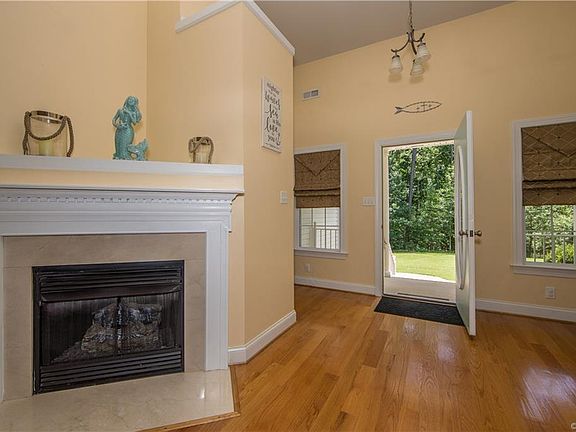 3rd image of 14290 Lancaster Farms Dr