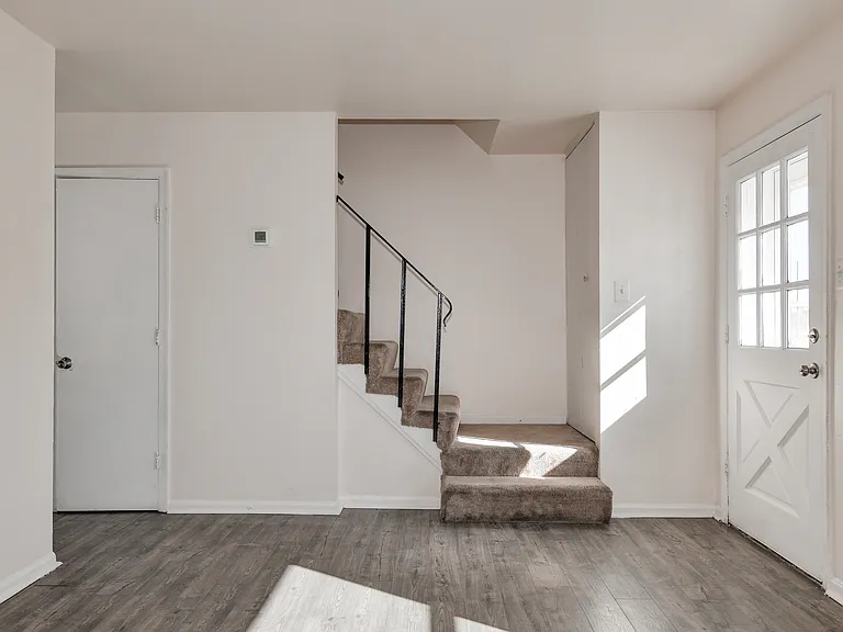 105 Hughey Ct — Photo 18