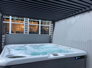 11537 Longtown Dr, Midlothian, VA 23112