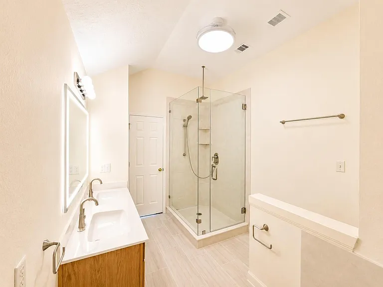 6858 Stillwater Dr — Photo 9