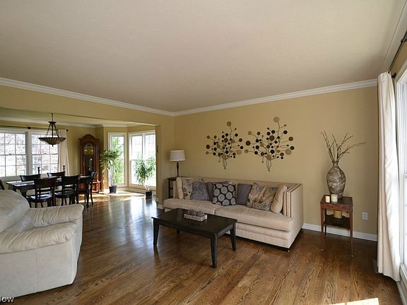 5th image of 20766 Wakefield Cir