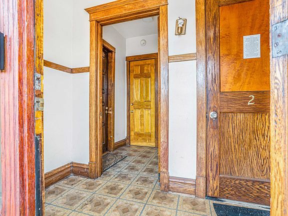 3rd image of 2246 N Kedvale Ave