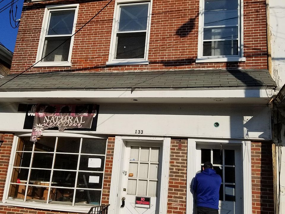 2nd image of 133 E Broad St #1