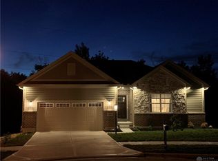 2892 Devonshire Ct, Beavercreek, OH 45431