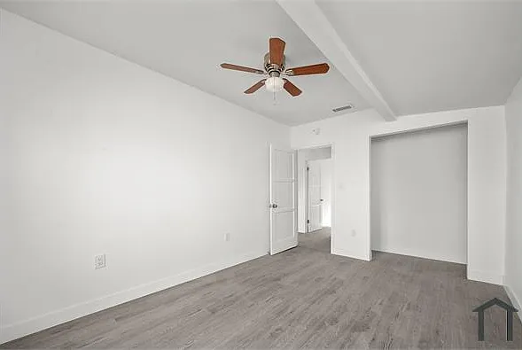 3454 Hunter St — Photo 17