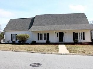 2 Point Hope Ct, Greenville, SC 29605