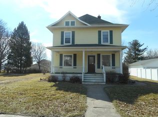 108 E South St, Cambridge, IL 61238