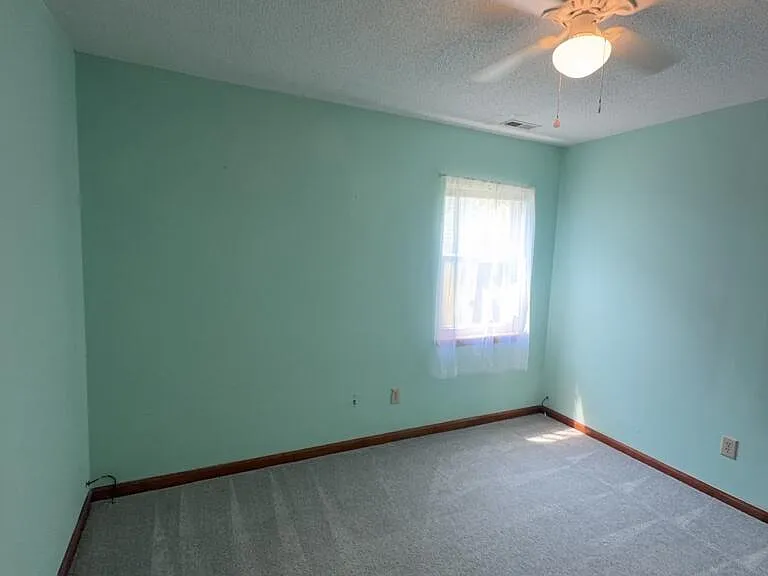 106 Pete Jones Dr #B — Photo 5