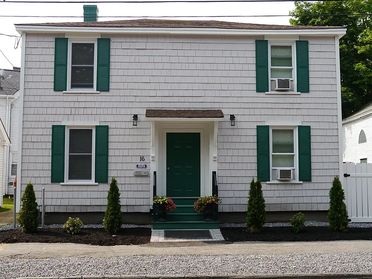 16 School St — Photo 2