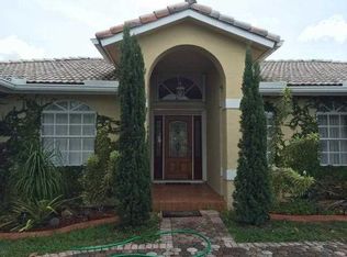 1033 SW 142nd Ave, Miami, FL 33184