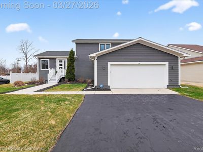 946 Dunreath St, Walled Lake, MI, 48390