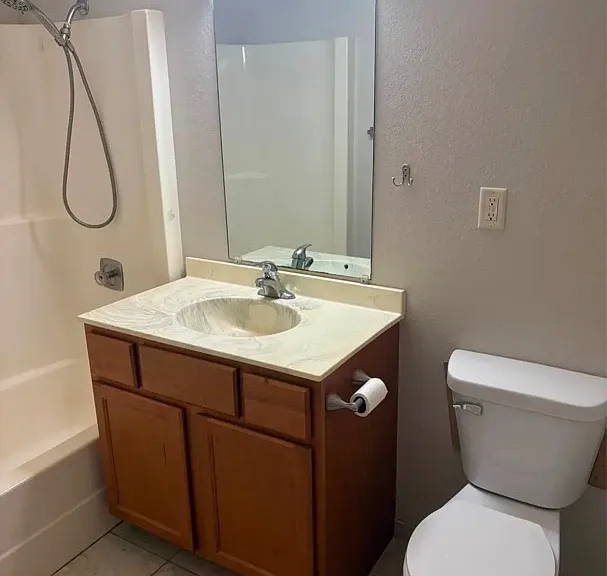 777 Laurel St — Photo 13
