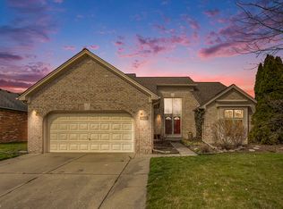 16059 Violet Dr, Macomb, MI 48042