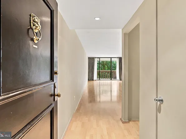 6101 Edsall Rd APT 408, Alexandria, VA 22304
