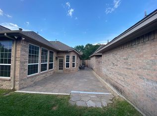 2623 N Strathford Ln, Kingwood, TX 77345