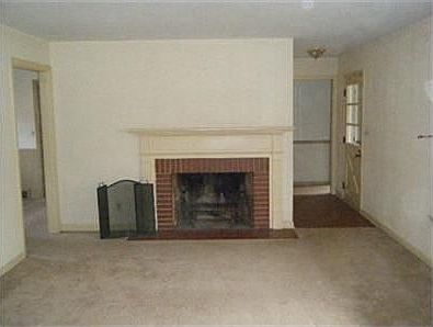 3rd image of 5578 Folkestone Dr