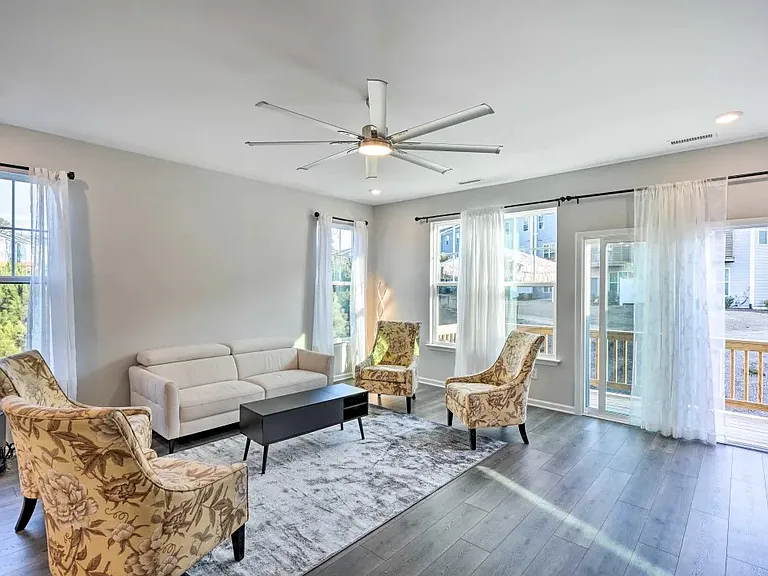 1020 Manorhaven Dr — Photo 14