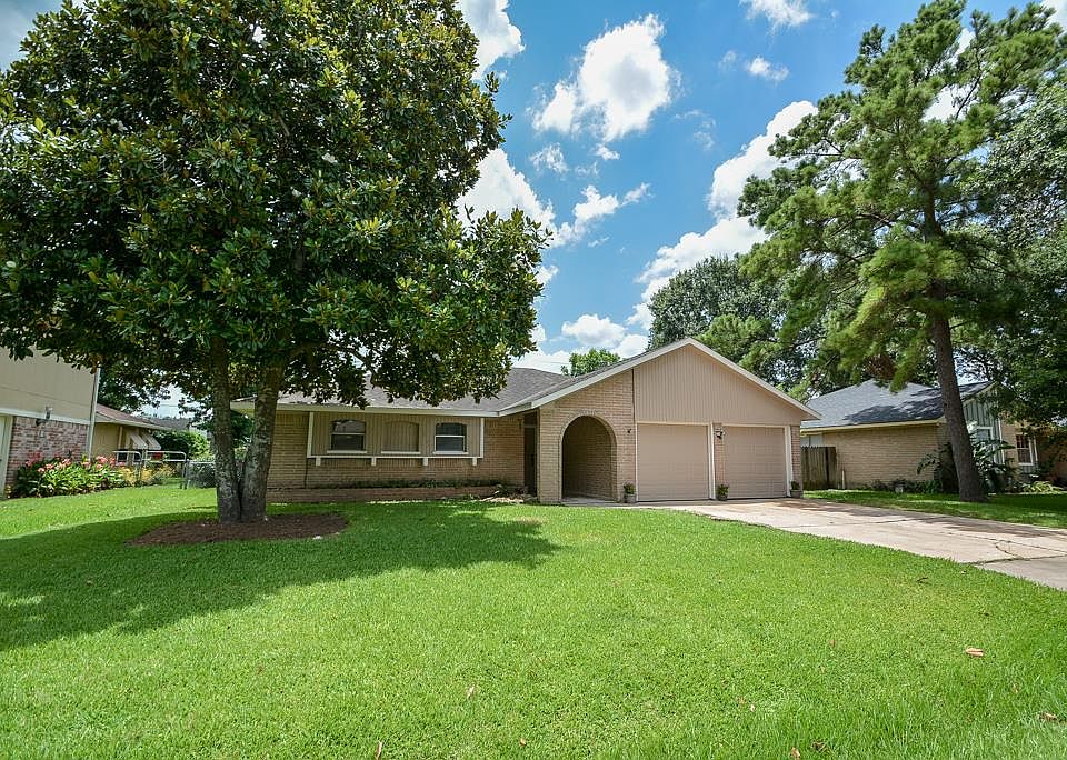 1st image of 12831 Foxburo Dr