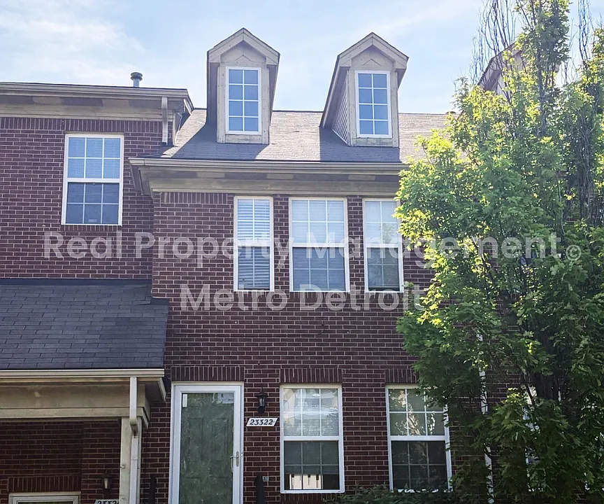 23322 Poplar Dr