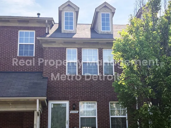 23322 Poplar Dr, Southfield, MI