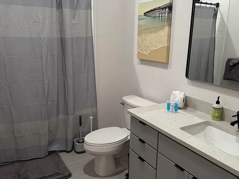 193 S Saint Andrews St #21 — Photo 11