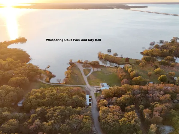 447 Oak Leaf Trl, Pt, TX 75472